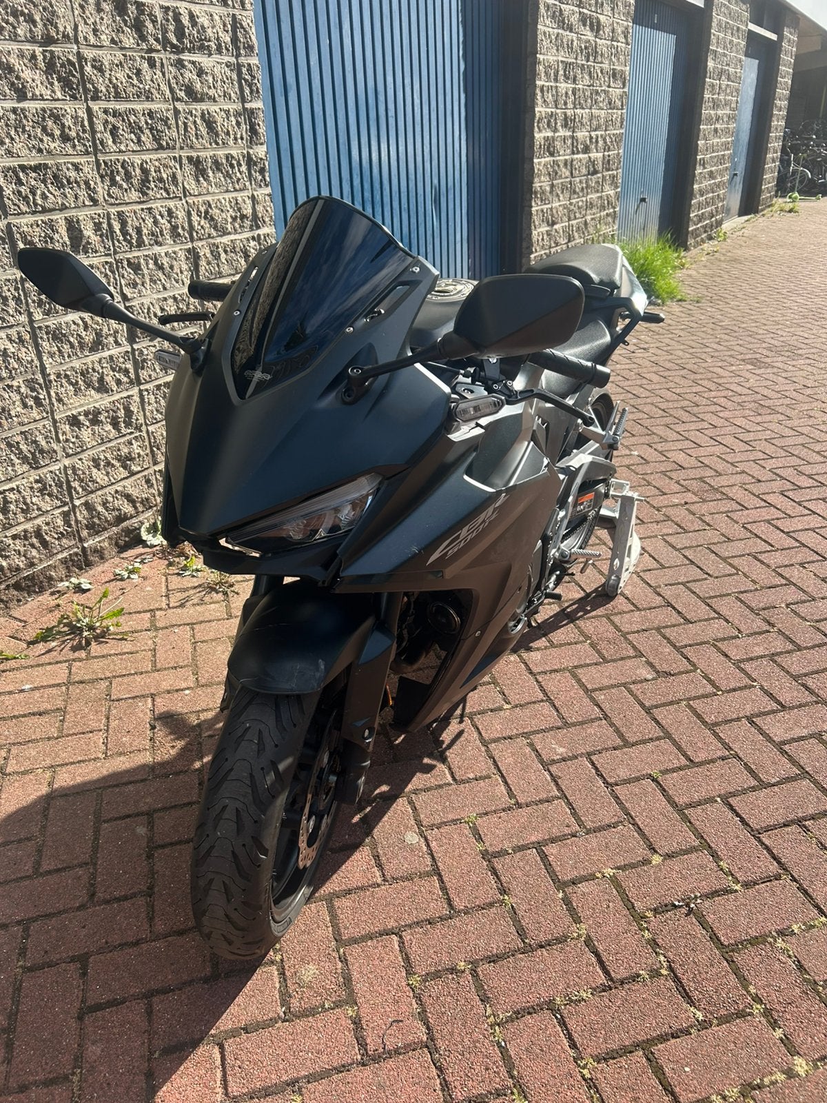 Honda cbr 500r 2024, 2 cilinders, Minimaal motorrijbewijs A2, Handgeschakeld, 12 t/m 35 kW