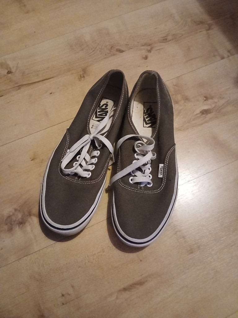 Gratis schoenen maat 41 (uk 7.5), Ophalen, Overige kleuren, Sneakers of Gympen, Vans
