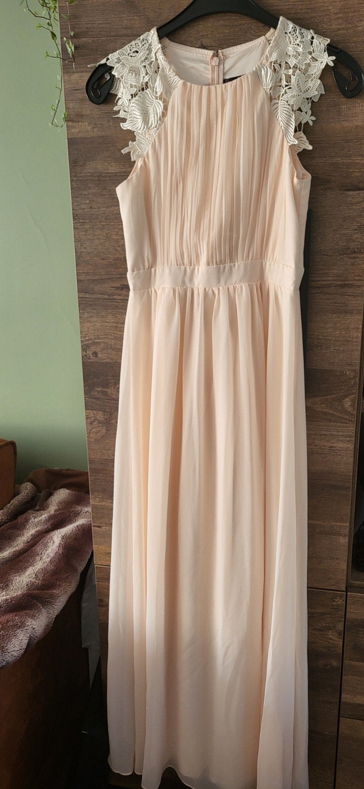 Little Mistress jurk met Kant - Maat 38, Kleding | Dames, Jurken, Maat 38/40 (M), Beige, Ophalen of Verzenden, Zo goed als nieuw