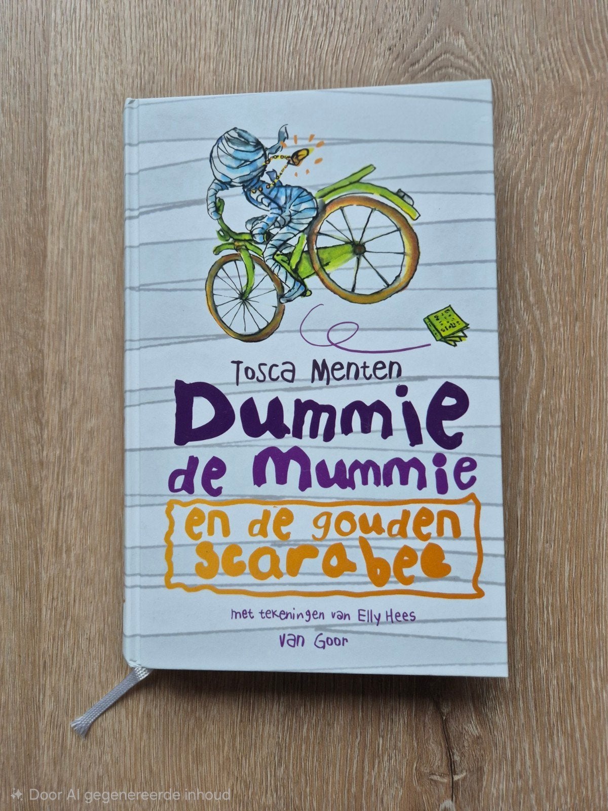 Dummie de Mummie en de gouden scarabee - Tosca Menten, Ophalen of Verzenden, Zo goed als nieuw, Tosca Menten, Fictie algemeen