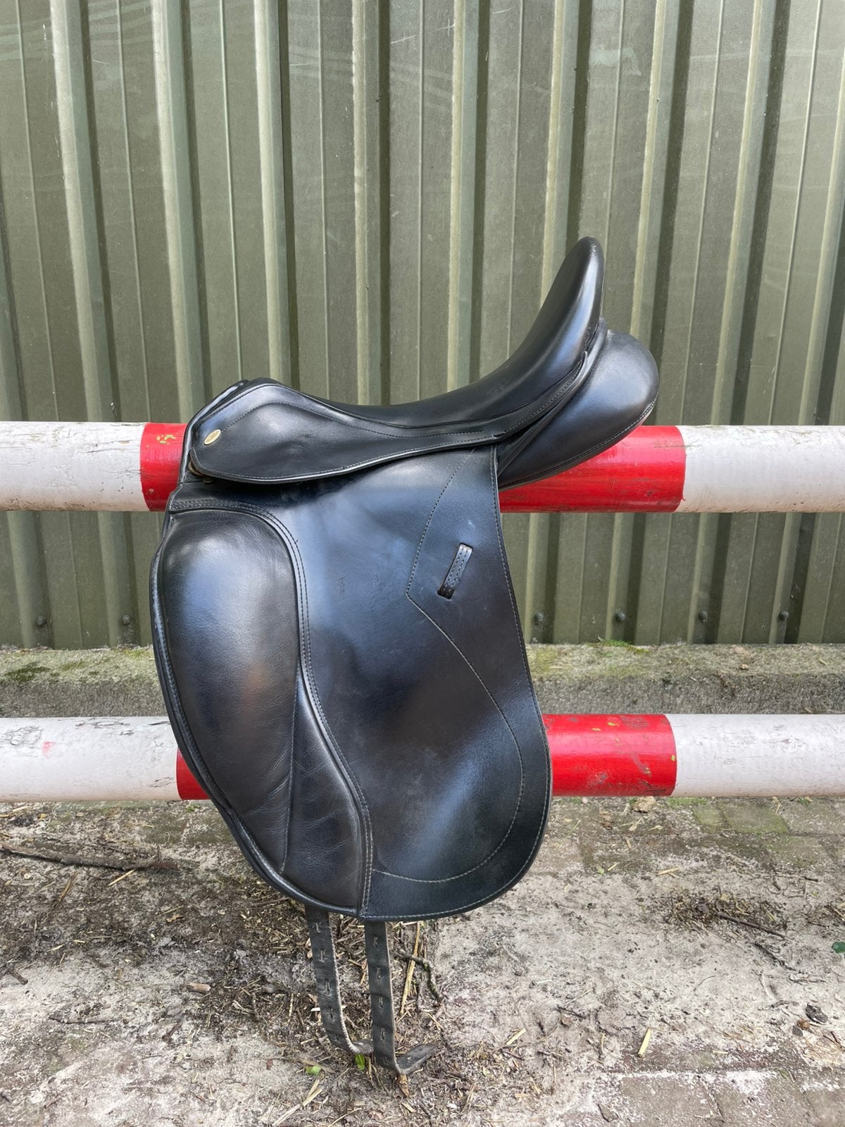 Nette Kentaur Alfrido 18 inch MW dressuurzadel, Ophalen, Zo goed als nieuw, Dressuur