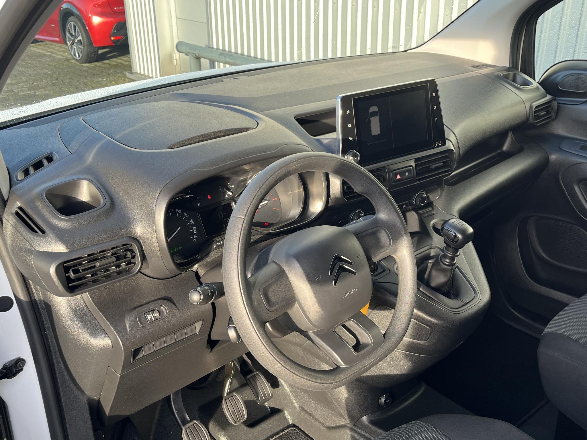 Citroen Berlingo 1.2 Club*NIEUW MODEL*A/C*CRUISE*CARPLAY*NW-, Voorwielaandrijving, Euro 6, 1199 cc, Citroën