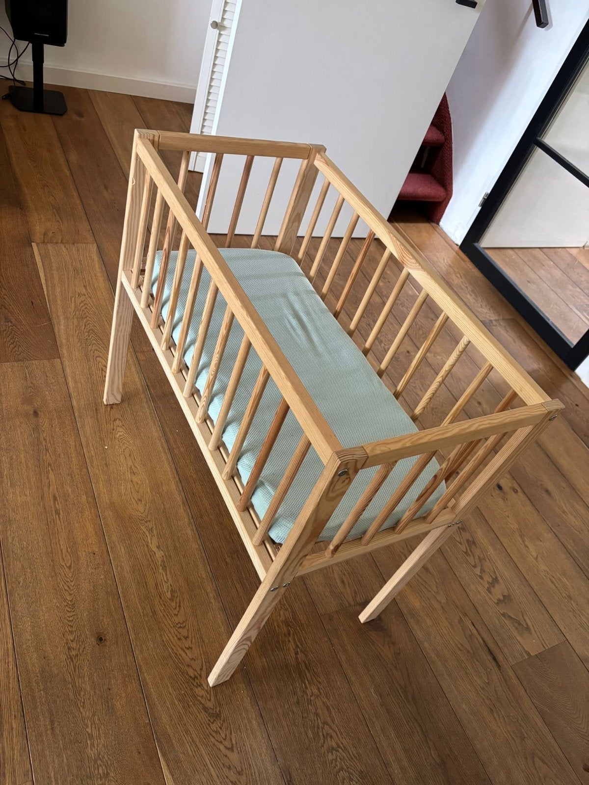 Wieg / Co-sleeper met Aerosleep matras en hoes, Kinderen en Baby's, Babywiegjes en Ledikanten, Ophalen, Zo goed als nieuw, Wieg