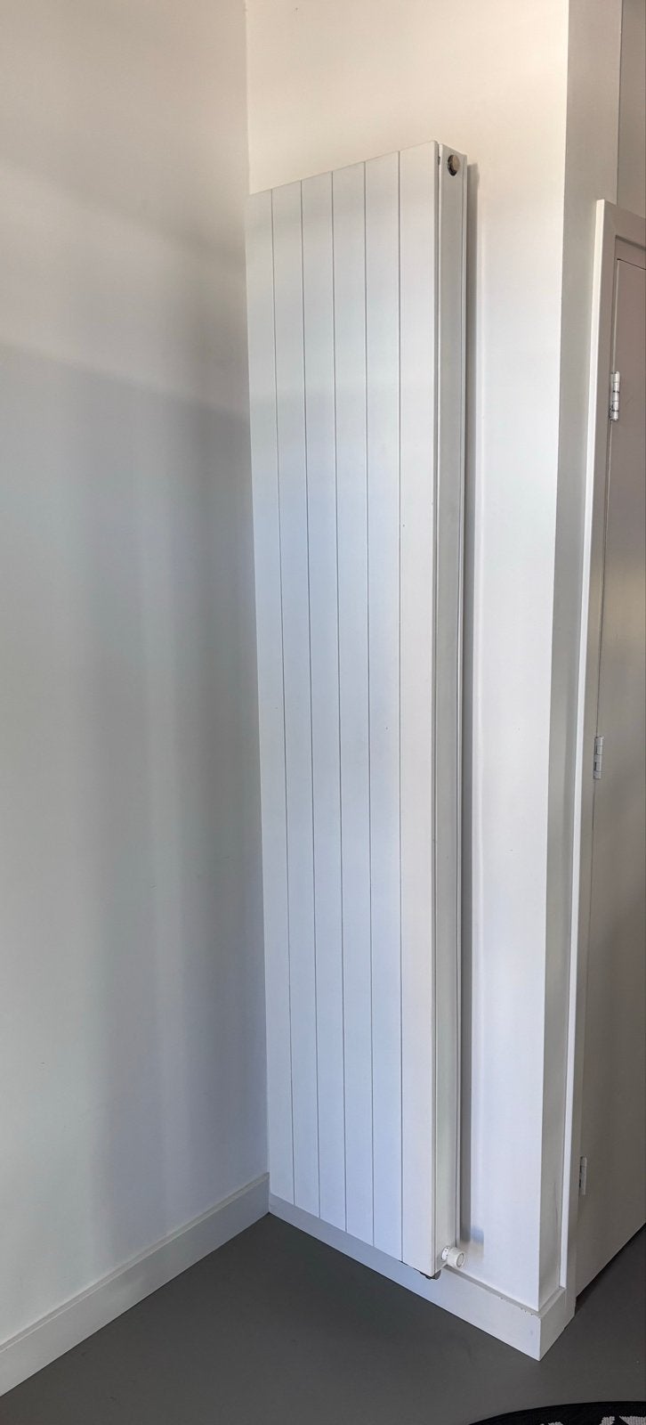 Verticale design radiator, wit, Ophalen, Gebruikt, Radiator, Minder dan 60 cm