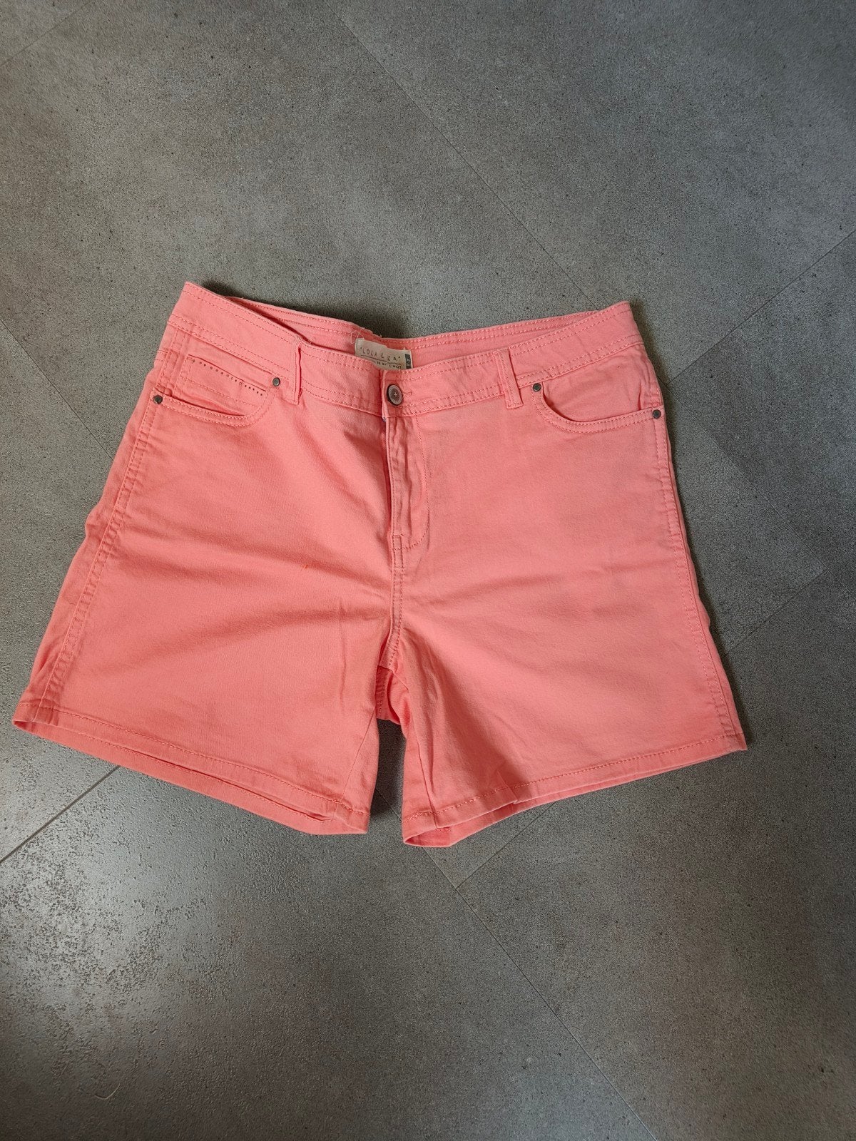 Dames short ,maat 42, Kleding | Dames, Ophalen of Verzenden, Zo goed als nieuw, Maat 42/44 (L), Kort