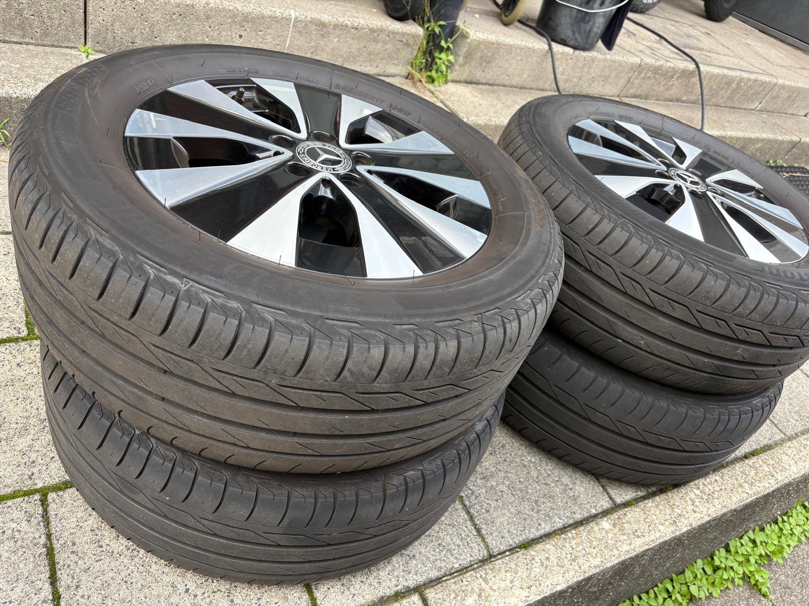 Mercedes EQV 17 inch originele velgen + Nexen 245/55 R17, Auto-onderdelen, Gebruikt, Banden en Velgen, 17 inch, Ophalen of Verzenden