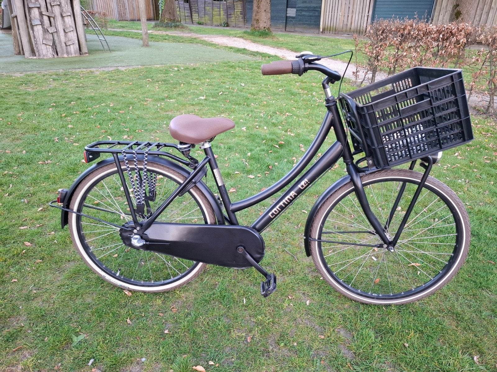 Zwarte cortina U4 meisjesfiets 26INCH 3 versnellingen, Cortina U4 transportfiets, Versnellingen, Zo goed als nieuw, Trommelrem