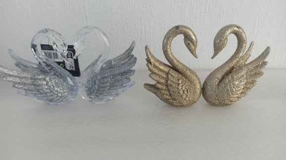 Zwanen beeldjes,  bakje met zwaan hangers., Ophalen of Verzenden, Zo goed als nieuw, Dier