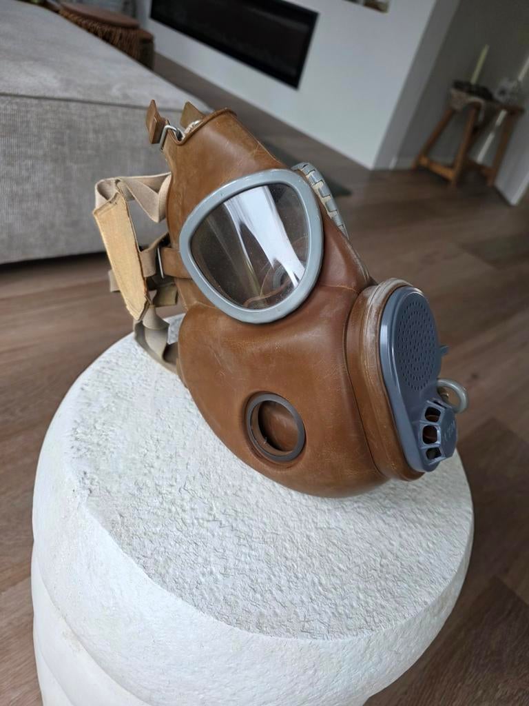 Vintage gasmasker - Militair verzamelobject, Ophalen of Verzenden, Overige soorten, Overige gebieden, Overige typen