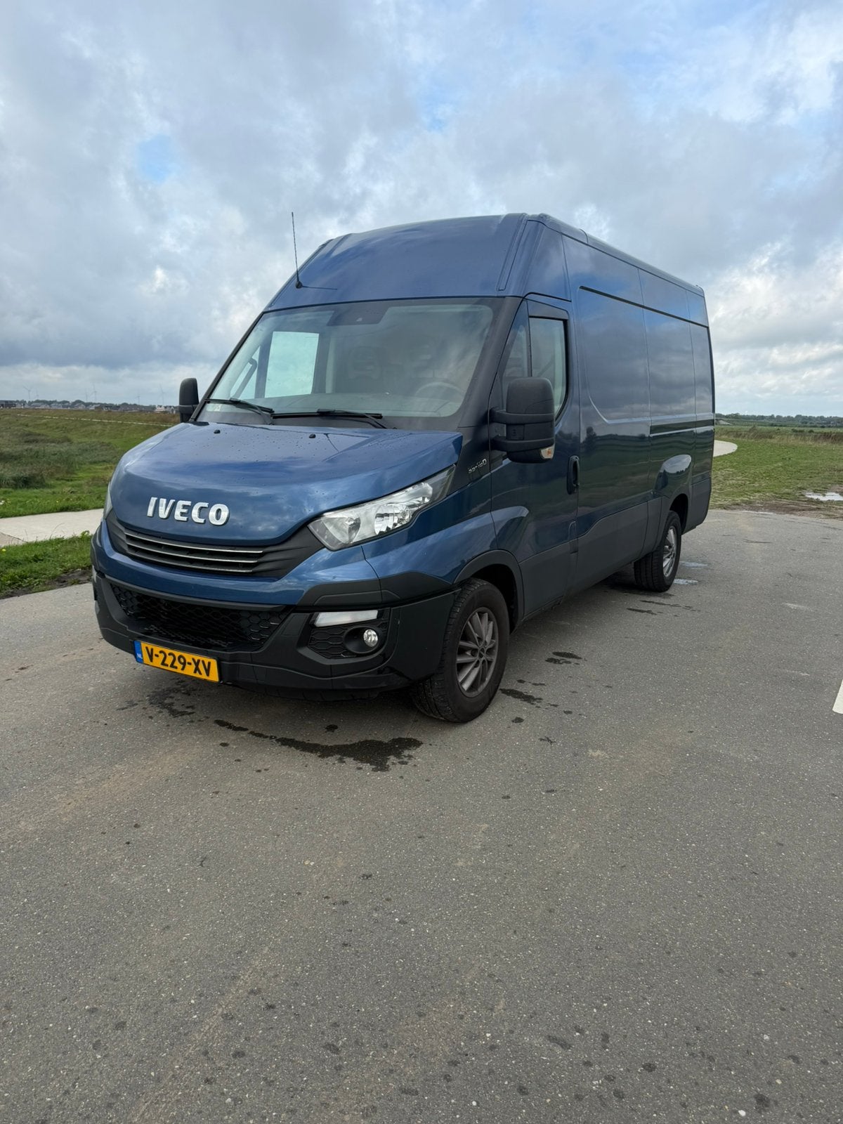 Iveco Daily 35S18 3.0D 132KW 2019, 4 cilinders, Iveco, Diesel, Particulier