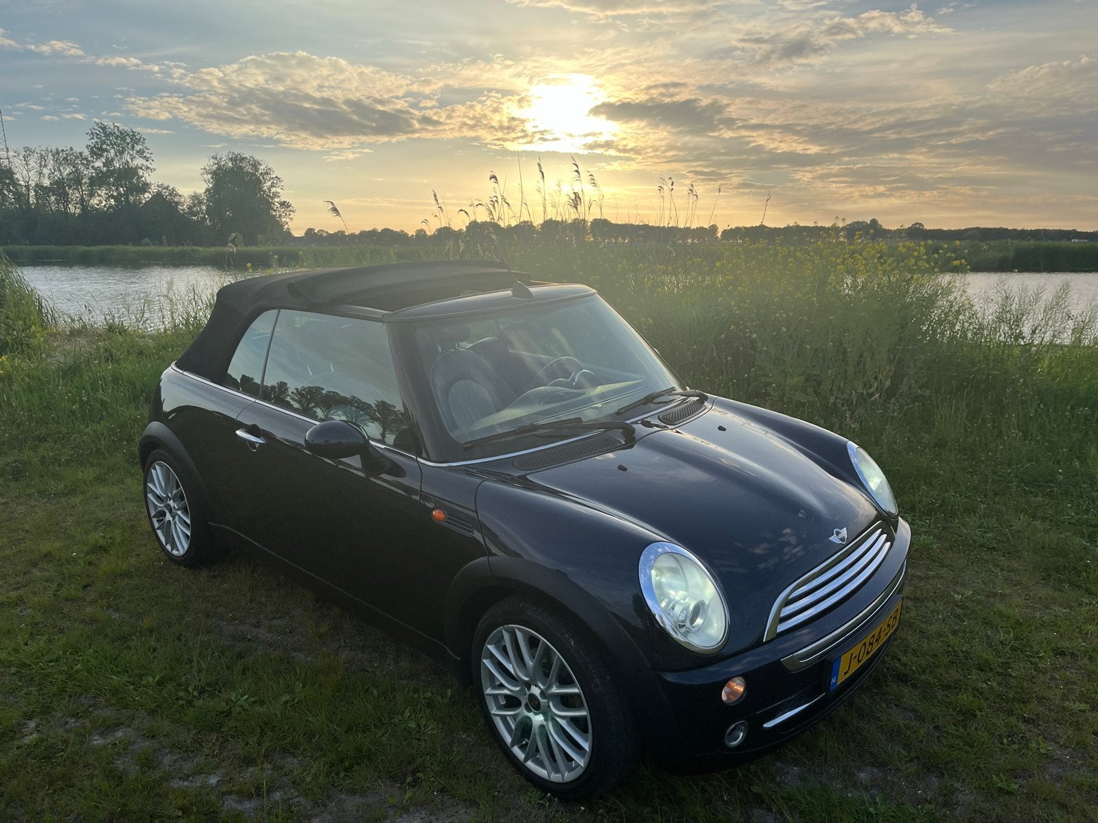 Supernette mini  Cabrio 2007 zwart metallic, Auto's, Mini, Voorwielaandrijving, 4 cilinders, Cabriolet, 4 stoelen