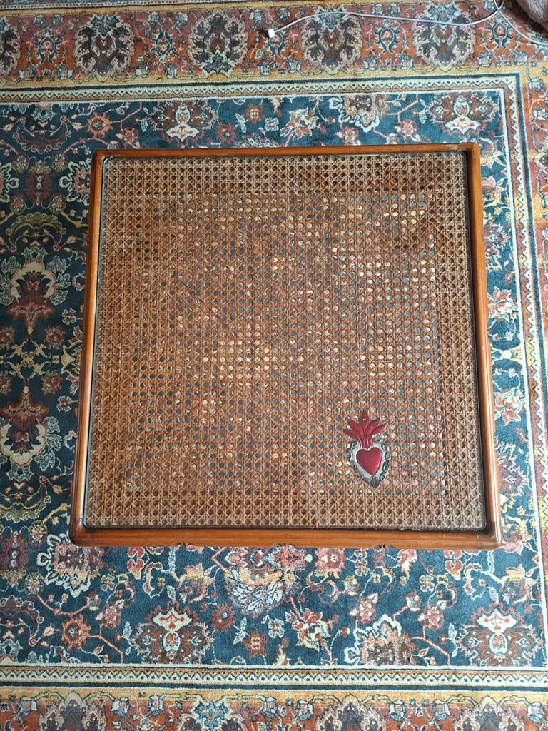 Vintage houten salontafel met glas en rotan, Huis en Inrichting, Tafels | Salontafels, Ophalen, Gebruikt, 50 tot 100 cm, Vierkant