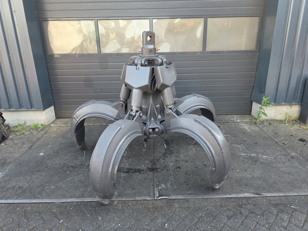 fuchs poliepgrijper 600l