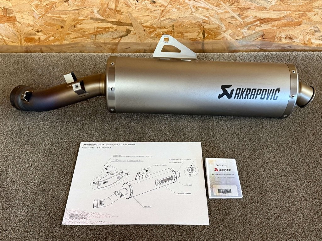 Akrapovic uitlaat demper titanium BMW R1200GS 2010-2012, Motoren, Onderdelen | BMW, Gebruikt, Verzenden, Info@bmw-motorrad-welt.com