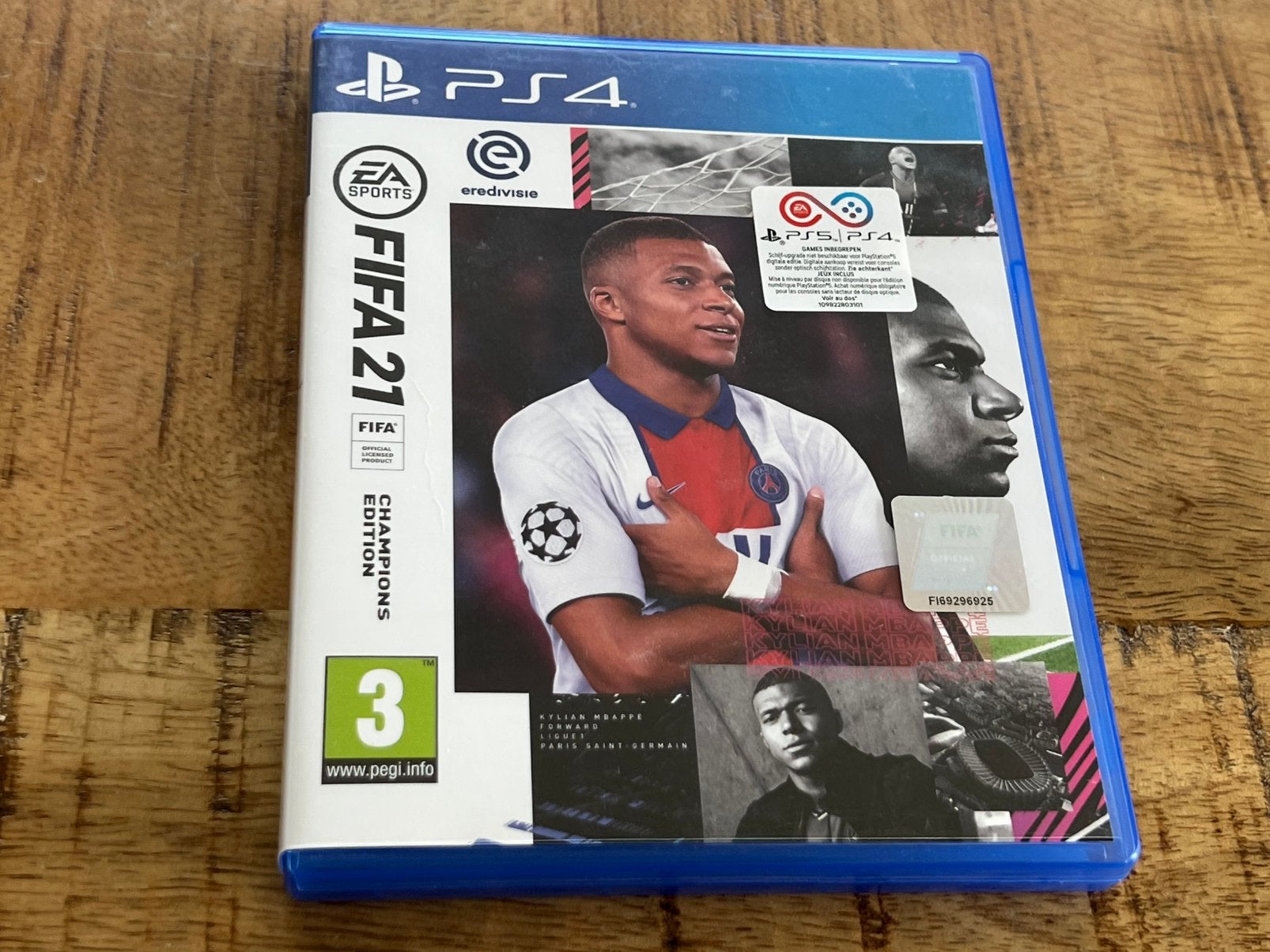 FIFA 21 Champions Edition, Spelcomputers en Games, Ophalen of Verzenden, Zo goed als nieuw, Sport, 3 spelers of meer