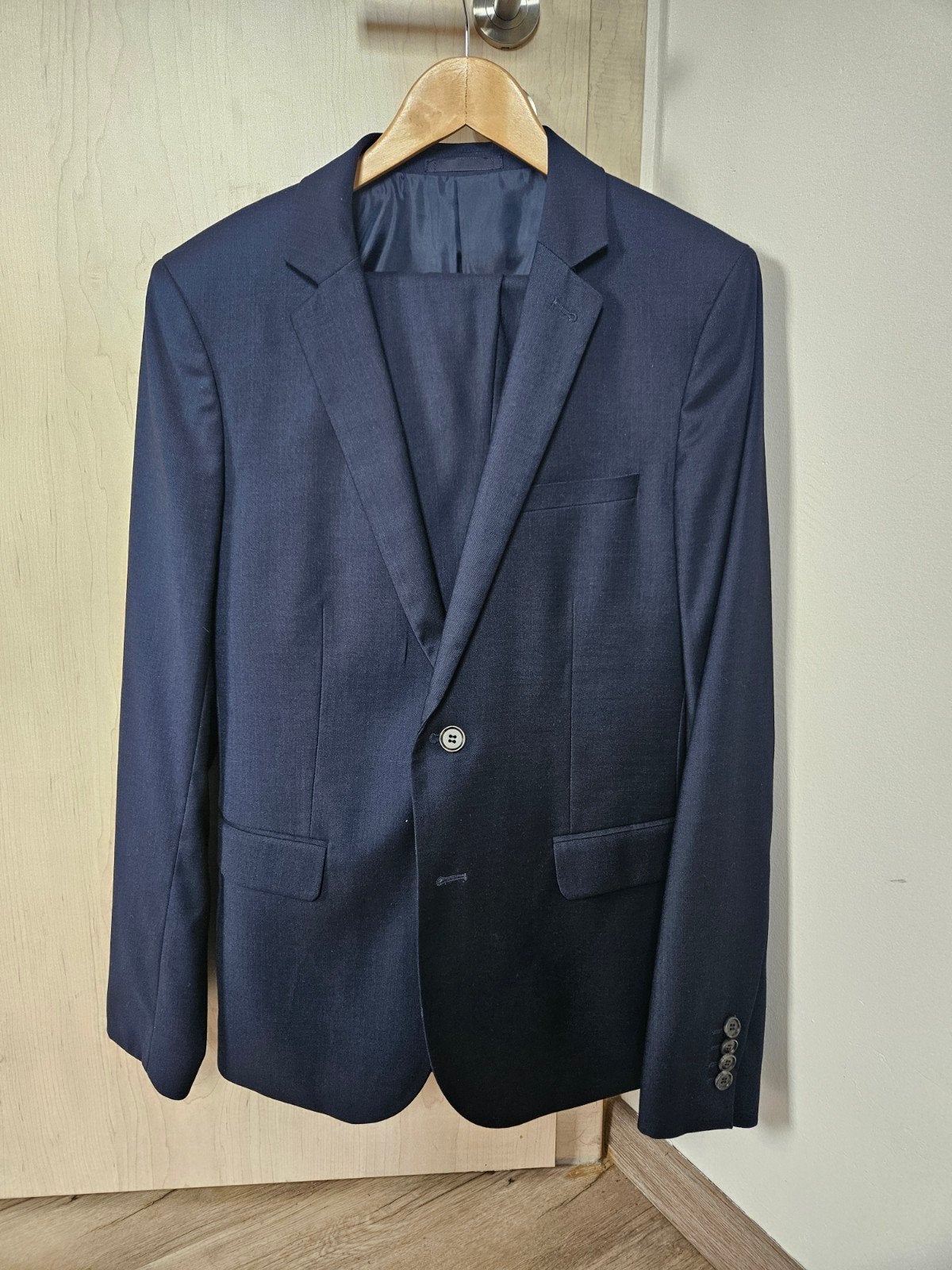 Kiomi donkerblauw pak, mt 48, Ophalen of Verzenden, Zo goed als nieuw, Maat 48/50 (M), Blauw