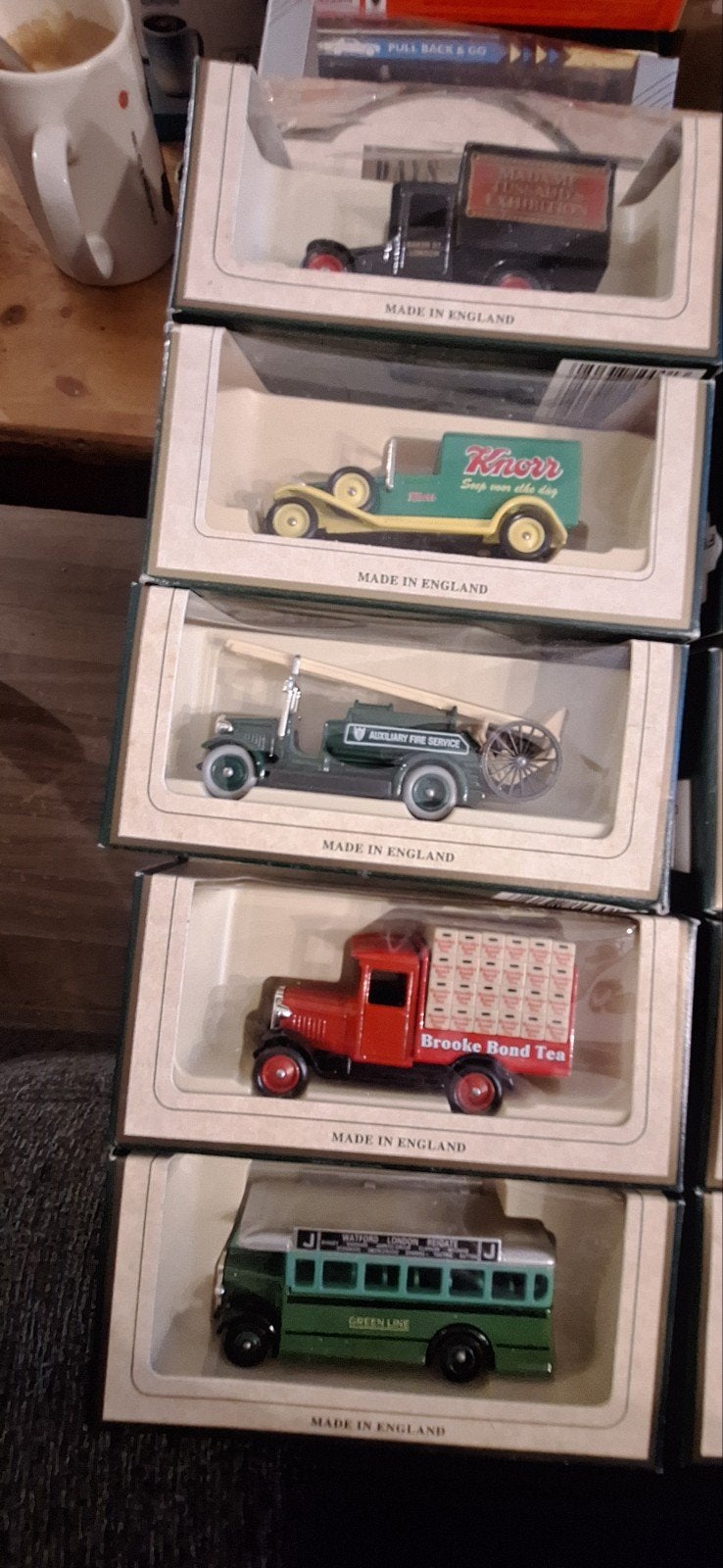 Partij van 19x Lledo Days Gone modelauto's – Nieuw in doos, Ophalen of Verzenden, Auto