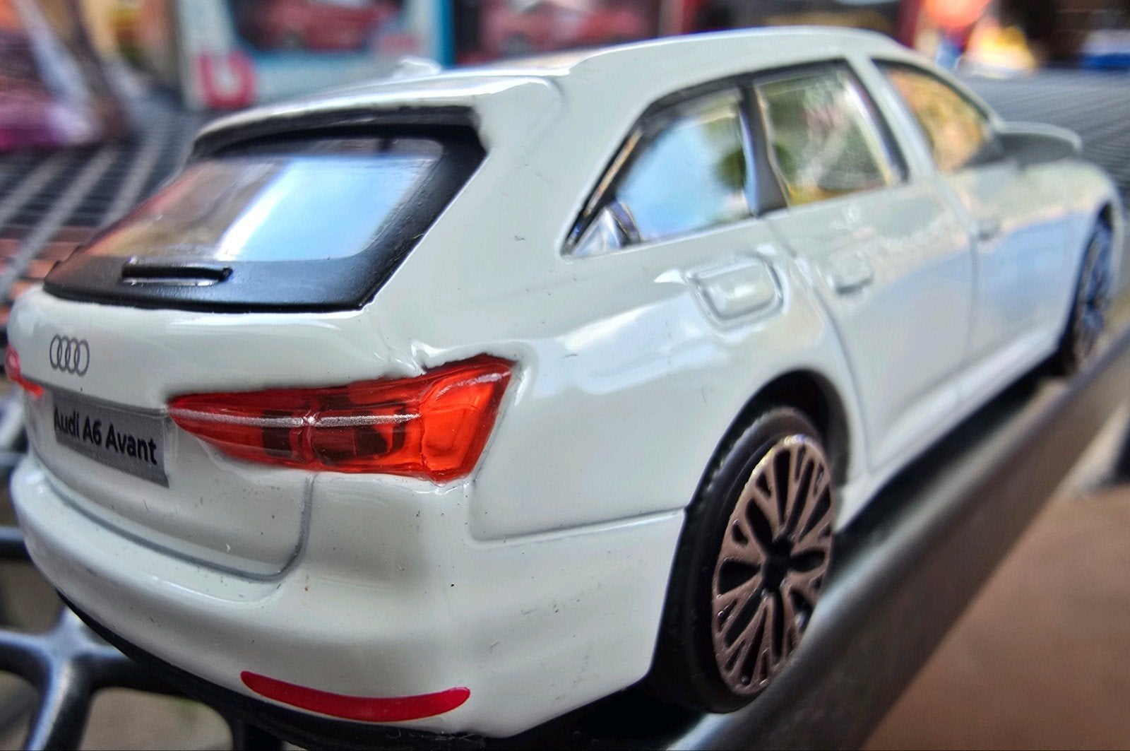 Burago Audi A6 Avant 1/43, Ophalen of Verzenden, Nieuw, Auto, Overige merken