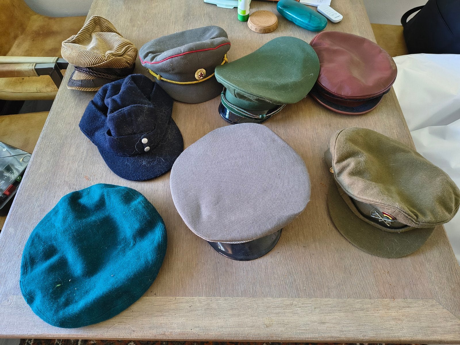 Militaire petten en capjes - DDR, Polen, USSR, Verzamelen, Militaria | Algemeen, Ophalen of Verzenden, Landmacht, Duitsland