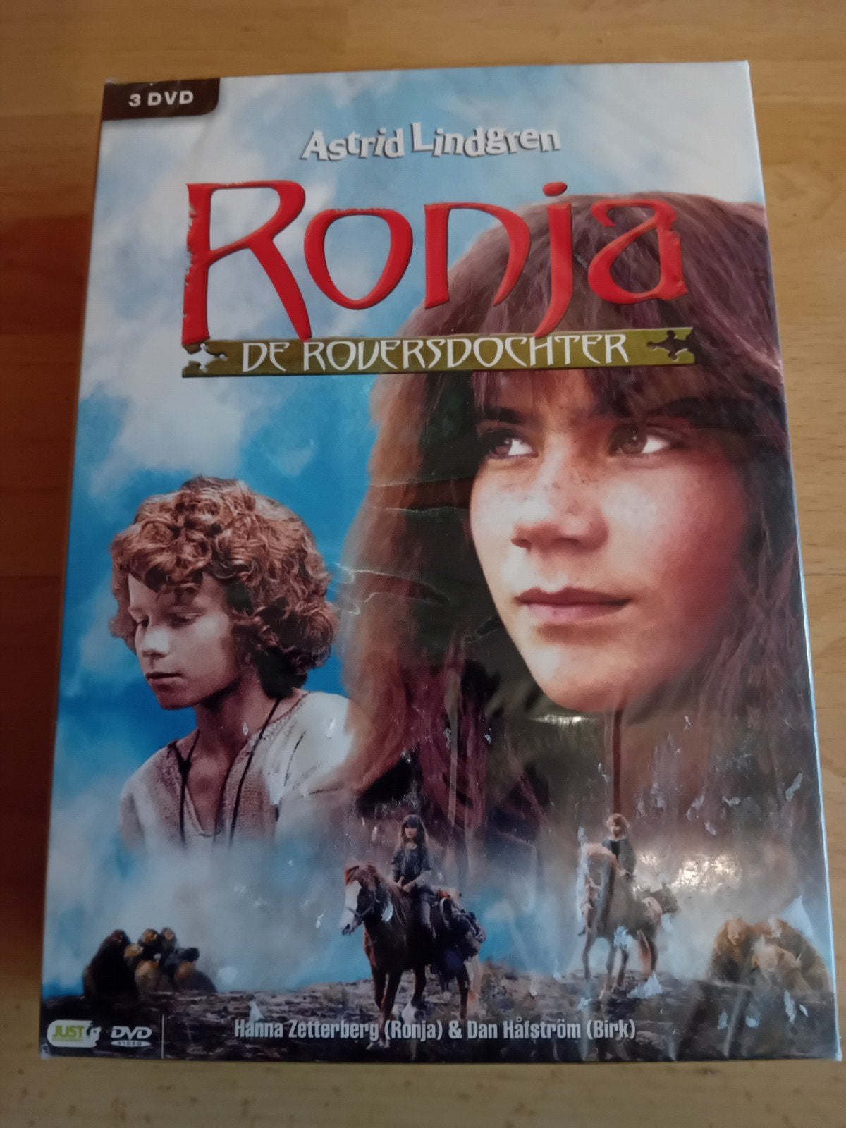 Ronja de Roversdochter - Astrid Lindgren (3 DVD Box), Ophalen of Verzenden, Nieuw in verpakking, Box/collectie, Nederlands