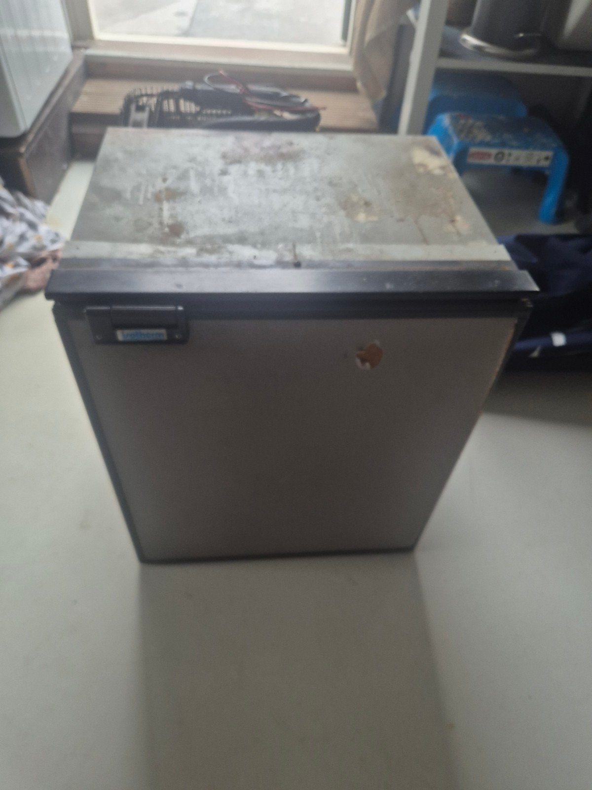 Defecte koelkast - compressor kapot, Zonder vriesvak, Ophalen of Verzenden, Minder dan 75 liter, Niet werkend