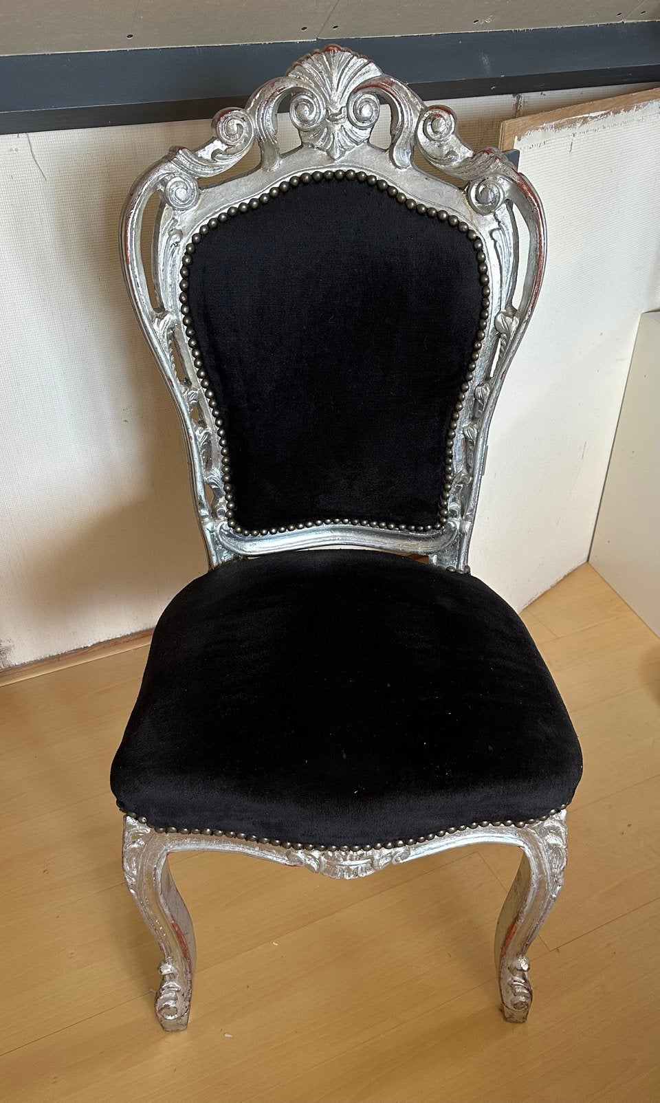 Barok stoel, Ophalen