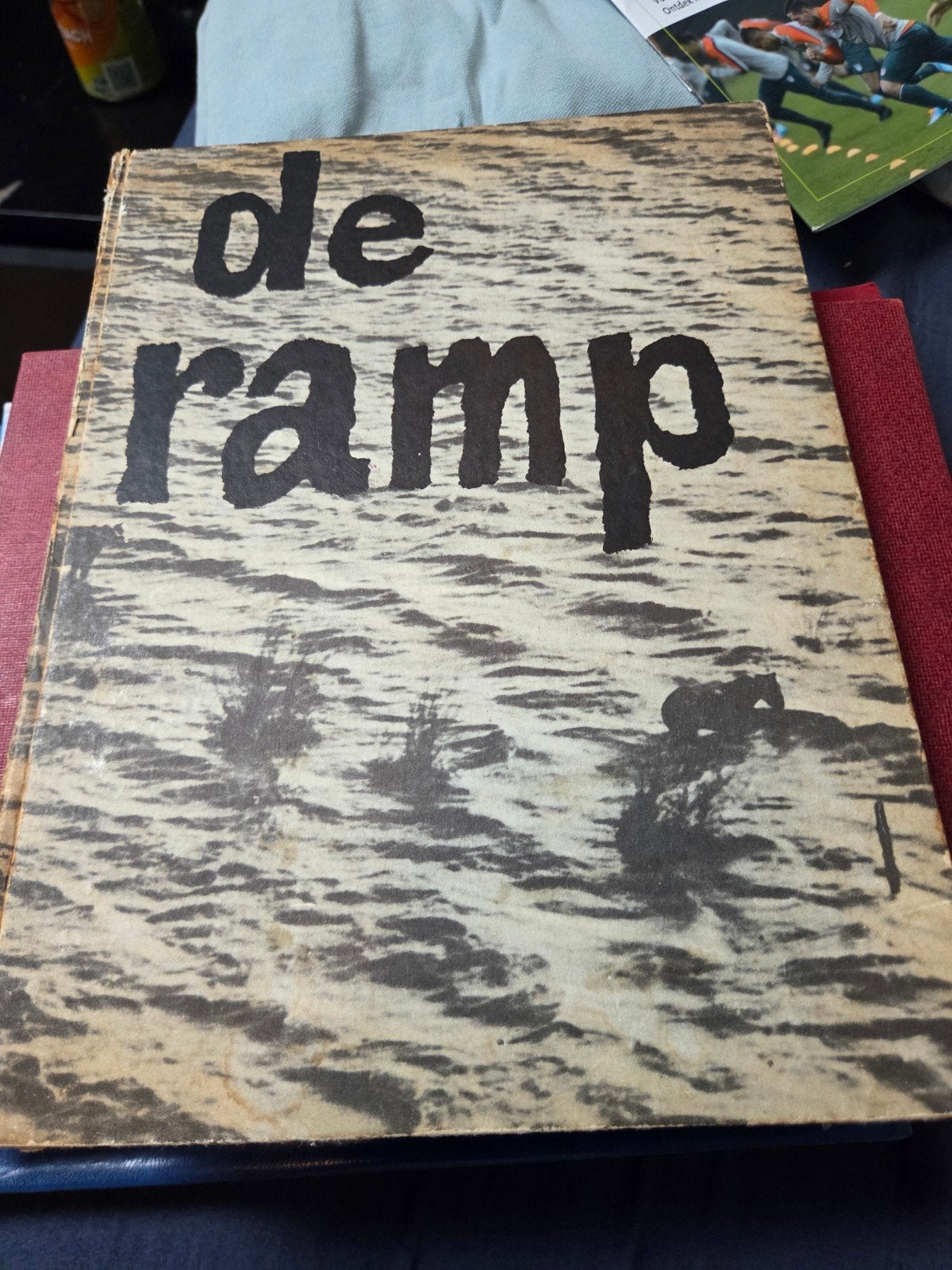 de ramp, Ophalen of Verzenden, Zo goed als nieuw, Overige onderwerpen