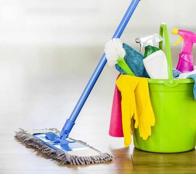 Zoekt uw een betrouwbare schoonmaakster ,, Vanaf 10 jaar, Overige vormen