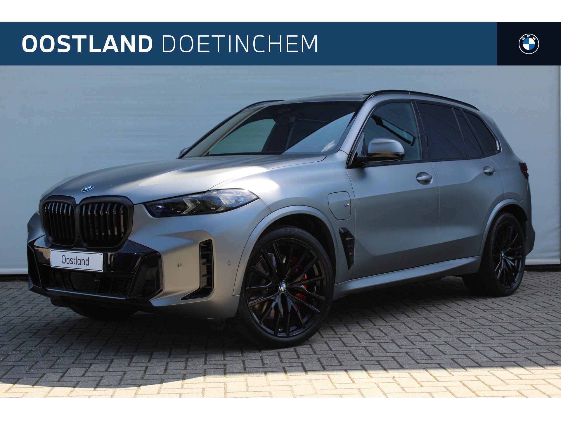 BMW X5 xDrive50e M Sport Automaat / Panoramadak Sky Lounge /