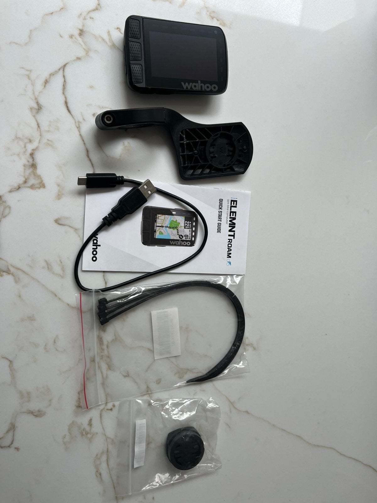 Wahoo elemnt roam 2 v2 fietscomputer navigatie gps, Ophalen of Verzenden, GPS, Zo goed als nieuw