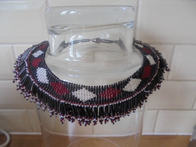 Kraag ketting glas kraaltjes 3 kleuren, Verstelbaar, Overige kleuren, Ophalen of Verzenden, Zo goed als nieuw