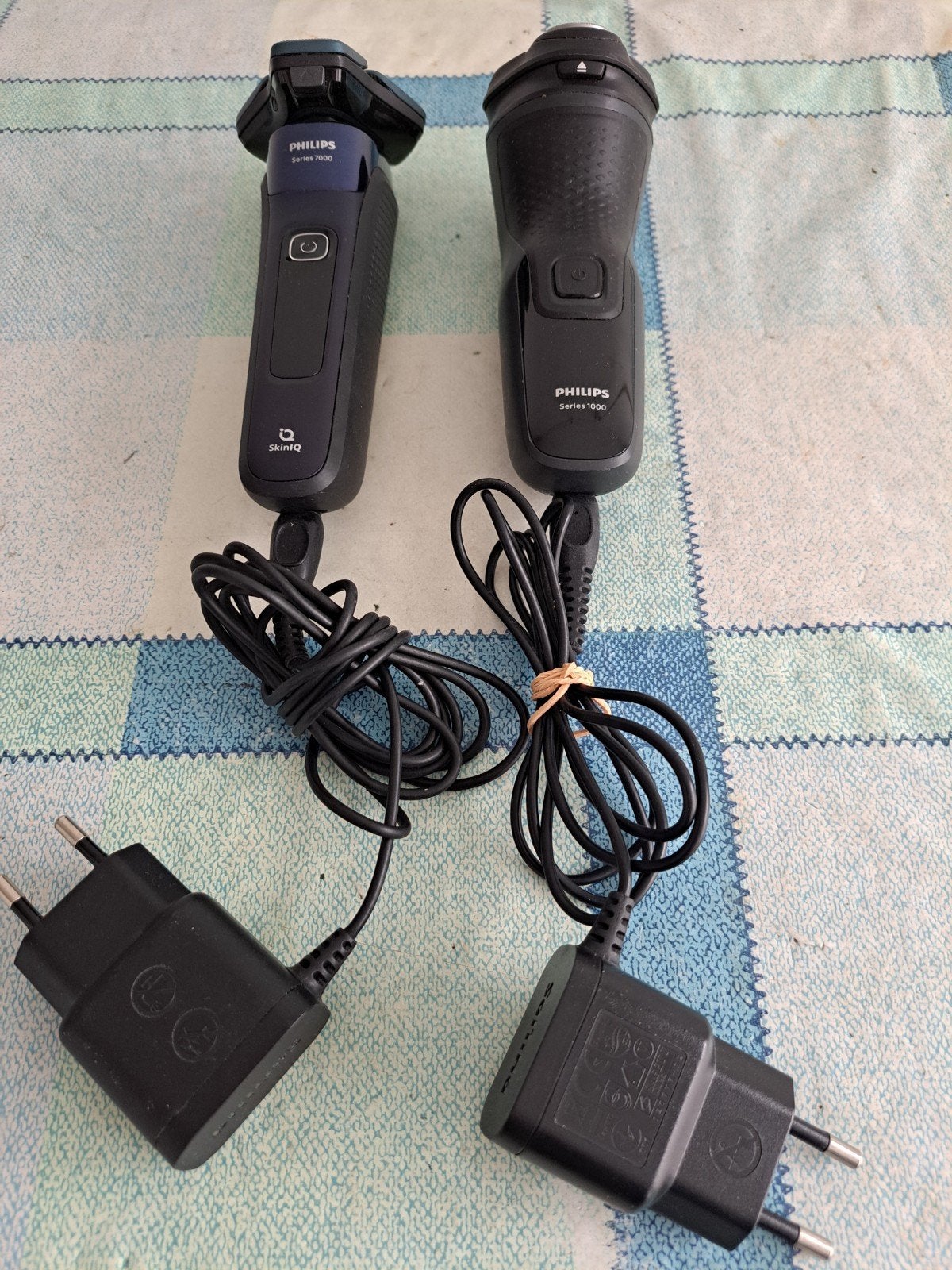 2 Philips series 7000 en 1000 scheerapparaaten, Ophalen of Verzenden, Zo goed als nieuw