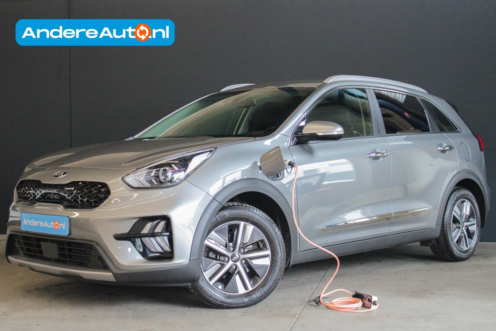 Kia Niro 1.6 GDi PHEV DynamicLine |trekhaak|nieuw onderhoud|, Auto's, Kia, Gebruikt, Zwart, Leder en Stof, Bedrijf