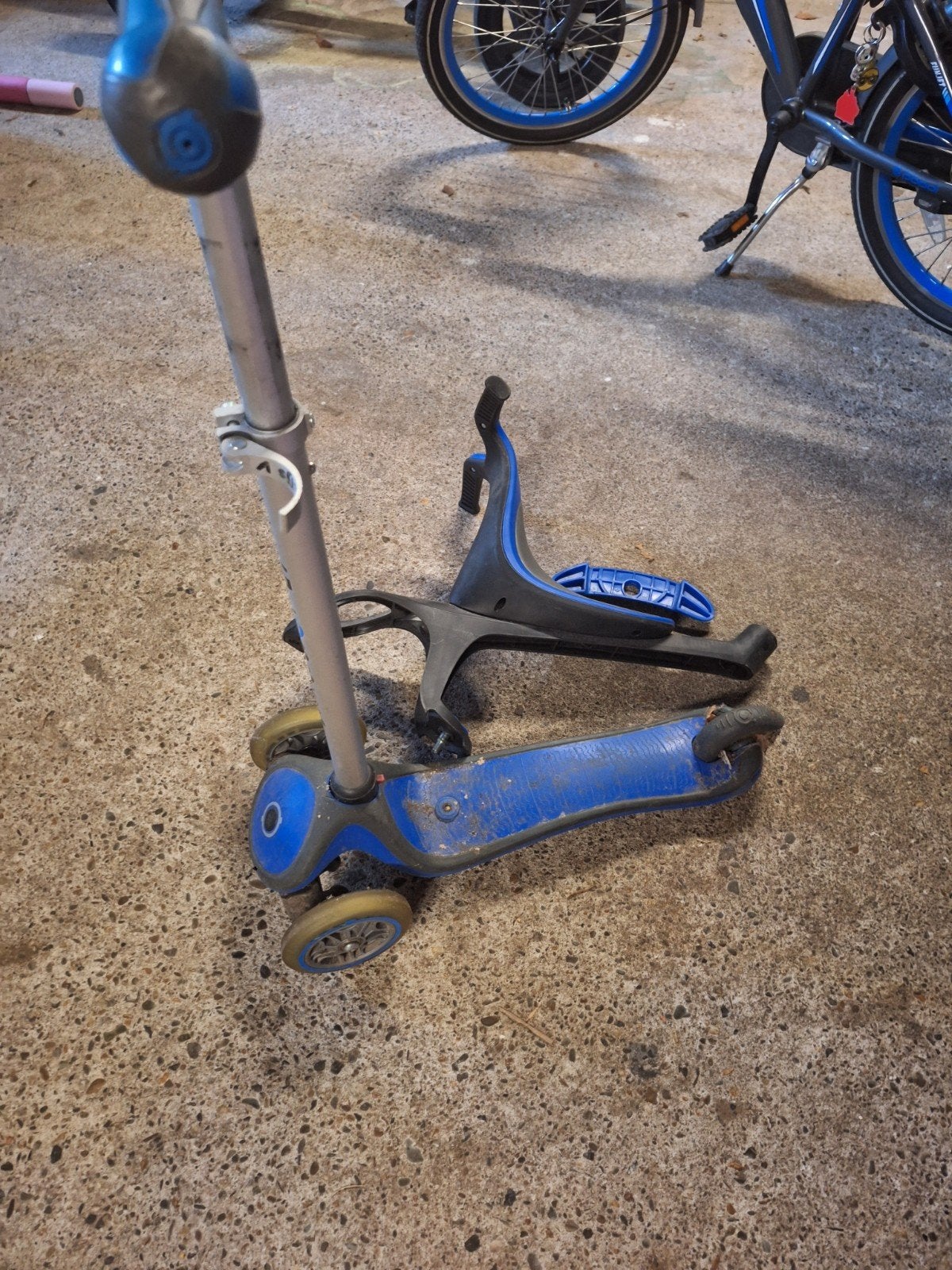 Globber step en zitje in 1, Fietsen en Brommers, Ophalen, Zo goed als nieuw, Gewone step, Globber