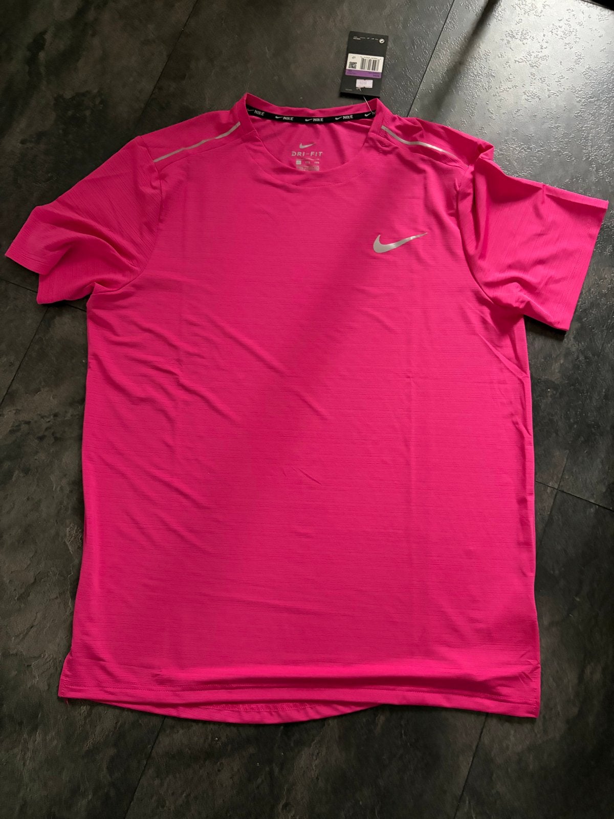 Nike hardloop set - shirt en korte broek, Nike, Nieuw, Ophalen of Verzenden, Kleding