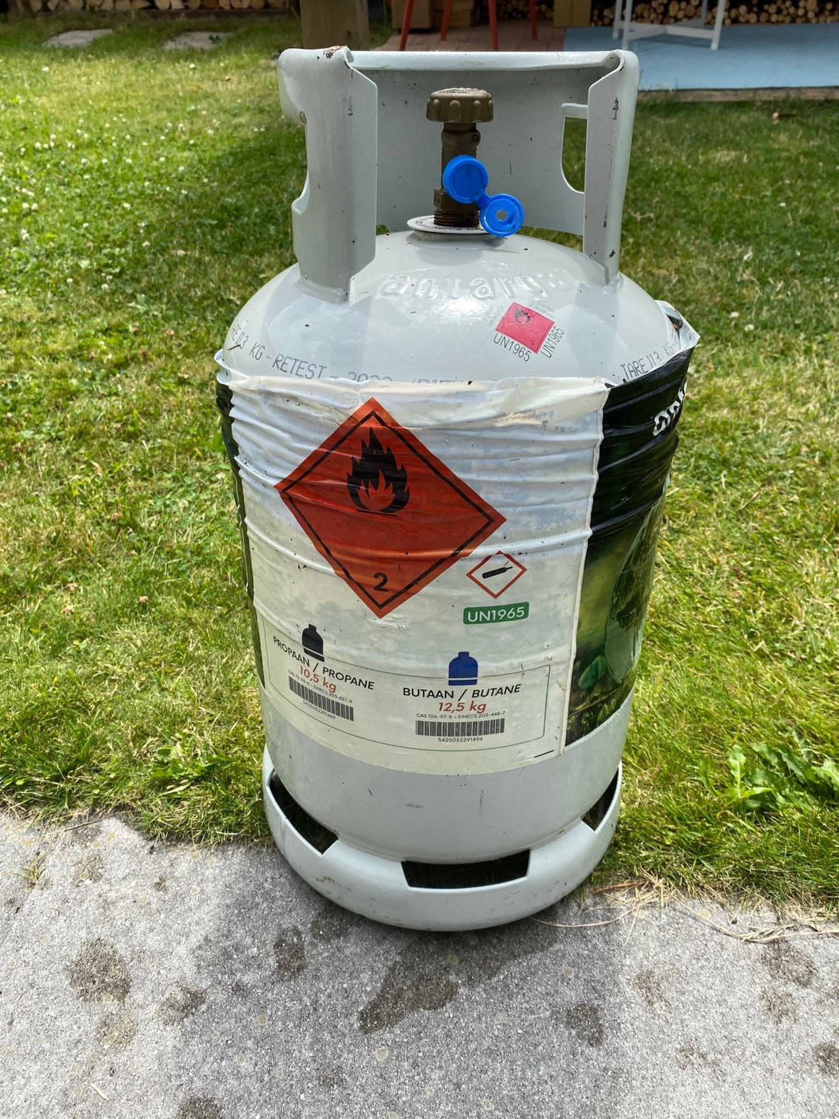 Gasfles bv. voor op de camping,  halfvol, Ophalen, Gebruikt
