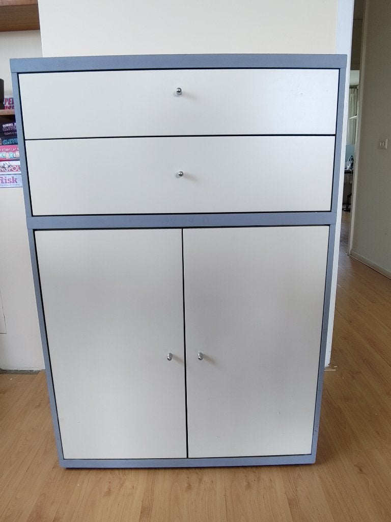 Grijze kast 110 cm met deuren en lades, Ophalen, Gebruikt, Met deur(en), 100 tot 150 cm