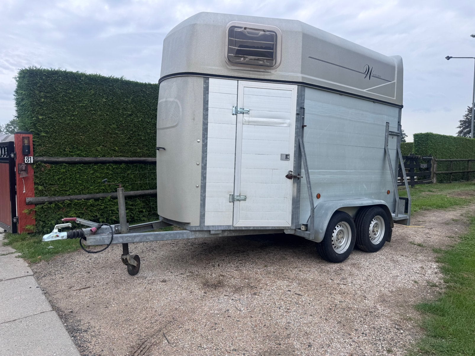 Weijer 2 paards paardentrailer vol aluminium zadelkamer, Dieren en Toebehoren, Paarden en Pony's | Trailers en Aanhangwagens, Ophalen