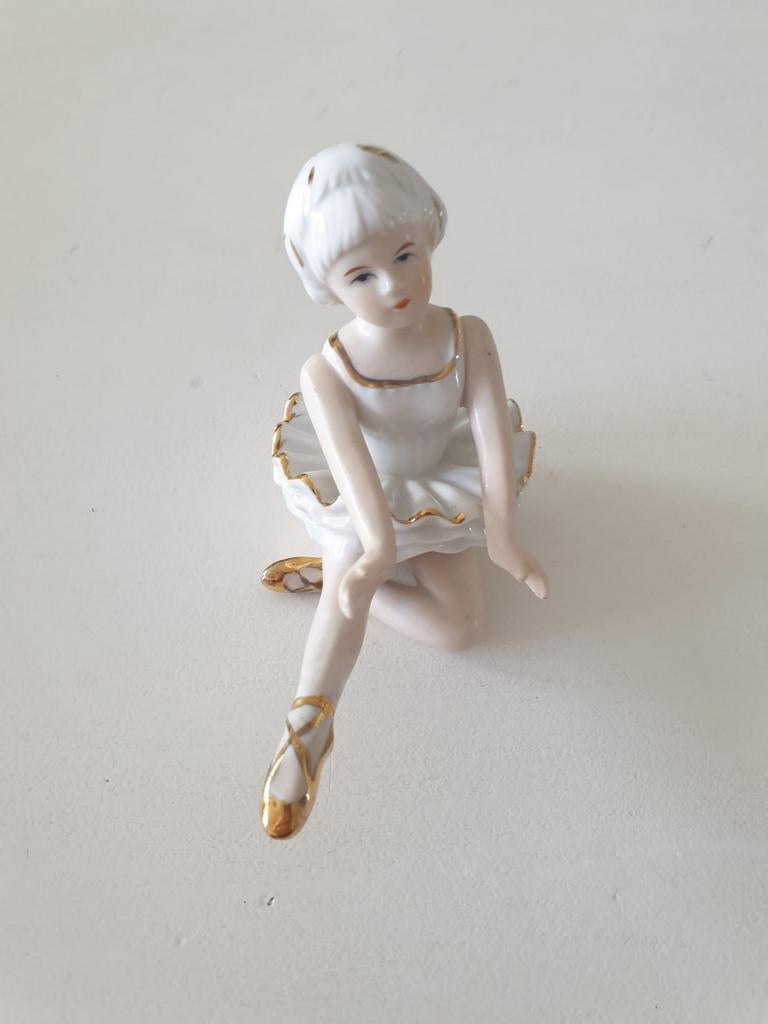 Porseleinen beeldje van een ballerina, Antiek en Kunst, Ophalen of Verzenden