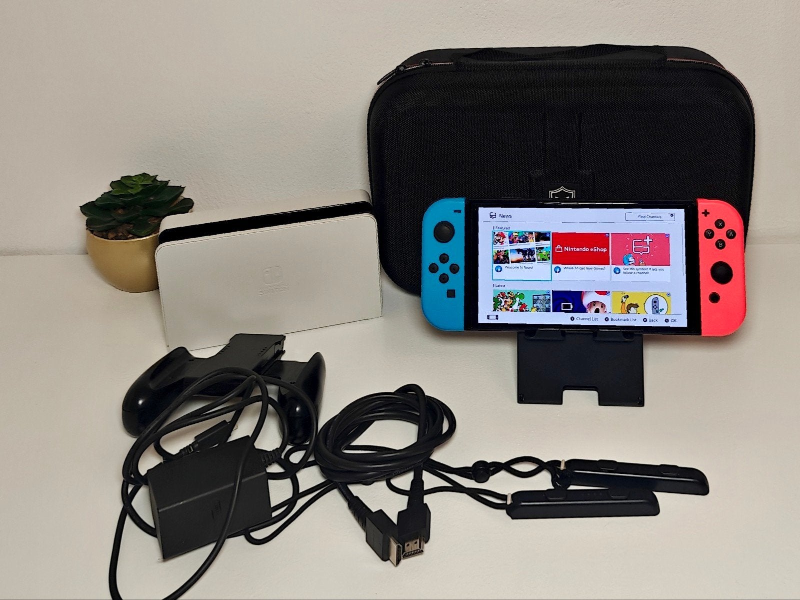 Nintendo Switch OLED, Spelcomputers en Games, 1 speler, Ophalen of Verzenden, Zo goed als nieuw