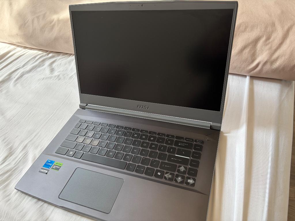 Msi gaming laptop, Ophalen, 512 GB, Zo goed als nieuw, Ryzen 5