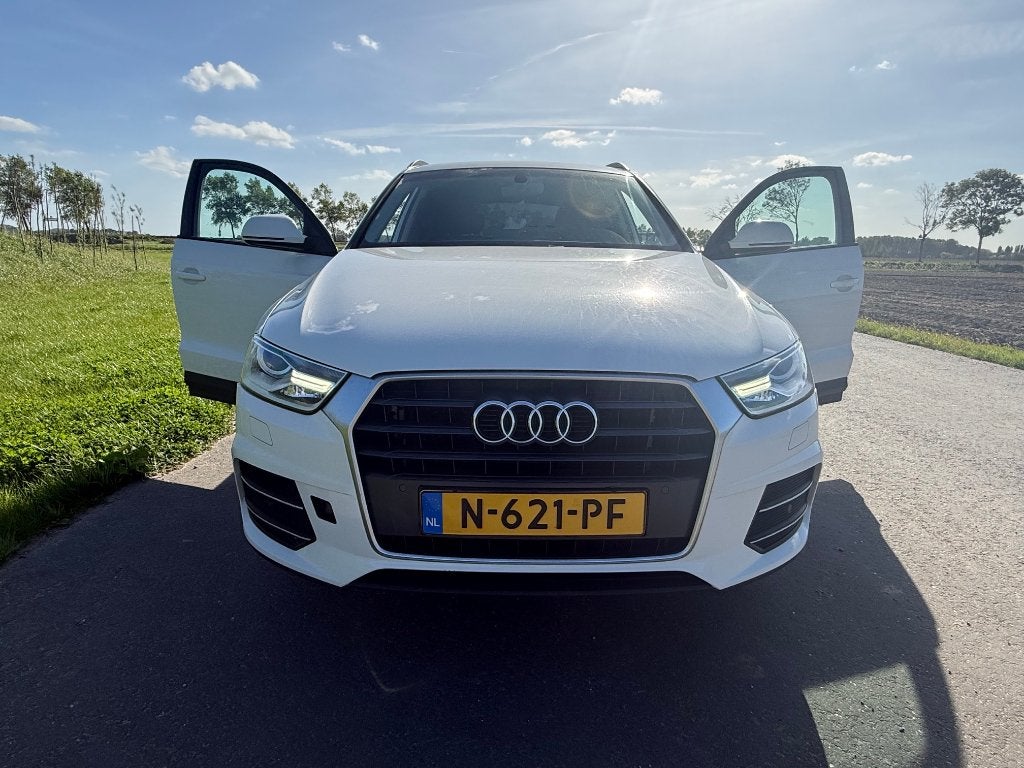 Foto 2 van Audi Q3 1.4 Tfsi 110KW S-tronic 2016 Wit