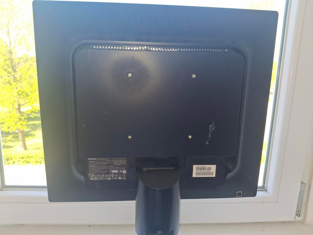 Philips Brilliance 190B Monitor, Ophalen