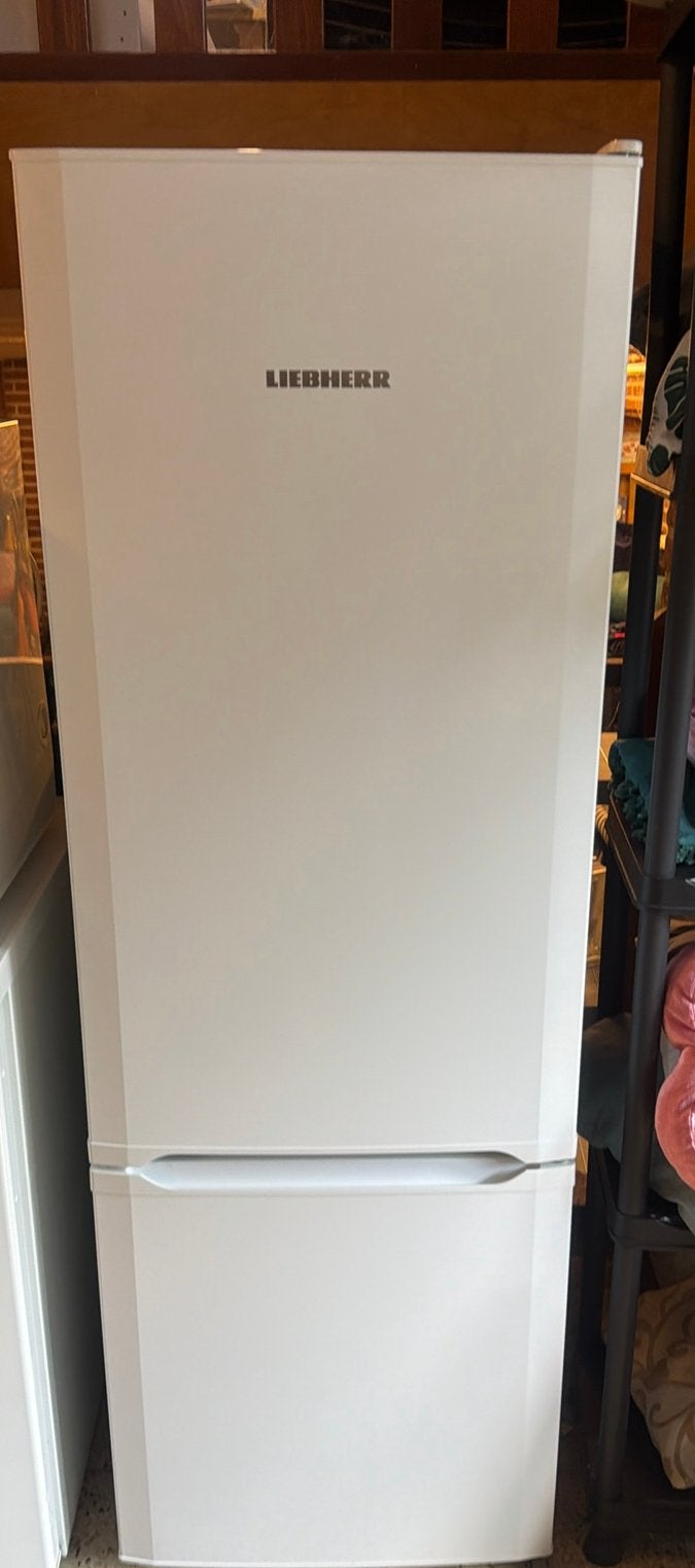 Liebherr CU 2831 Koel-vriescombinatie  SmartFrost zgan, Ophalen, 200 liter of meer, Met aparte vriezer, 160 cm of meer