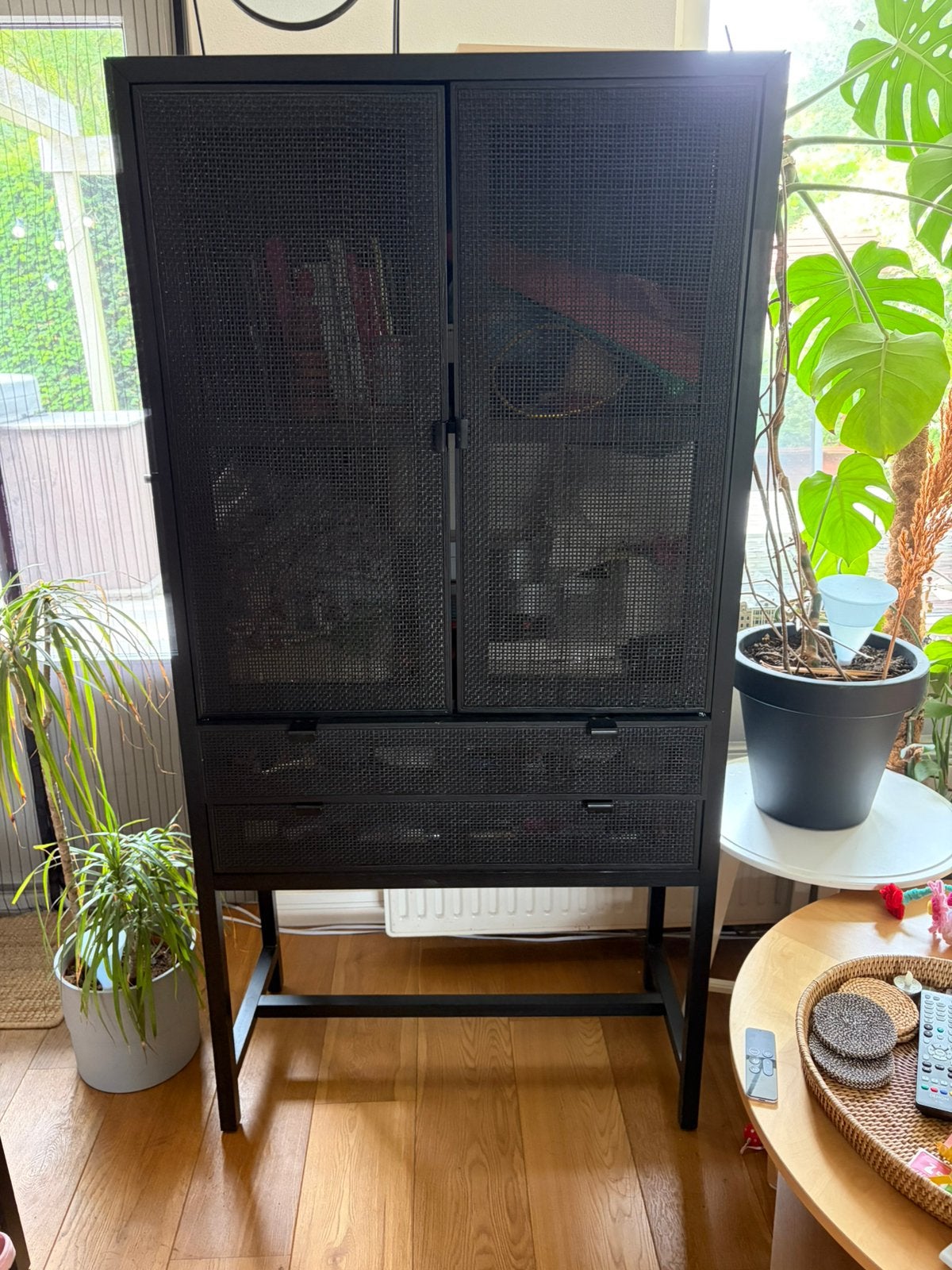 Karwei Nero zwarte webbing kast, Huis en Inrichting, Kasten | Wandmeubels, Ophalen, Zo goed als nieuw, Minder dan 150 cm, 150 tot 200 cm