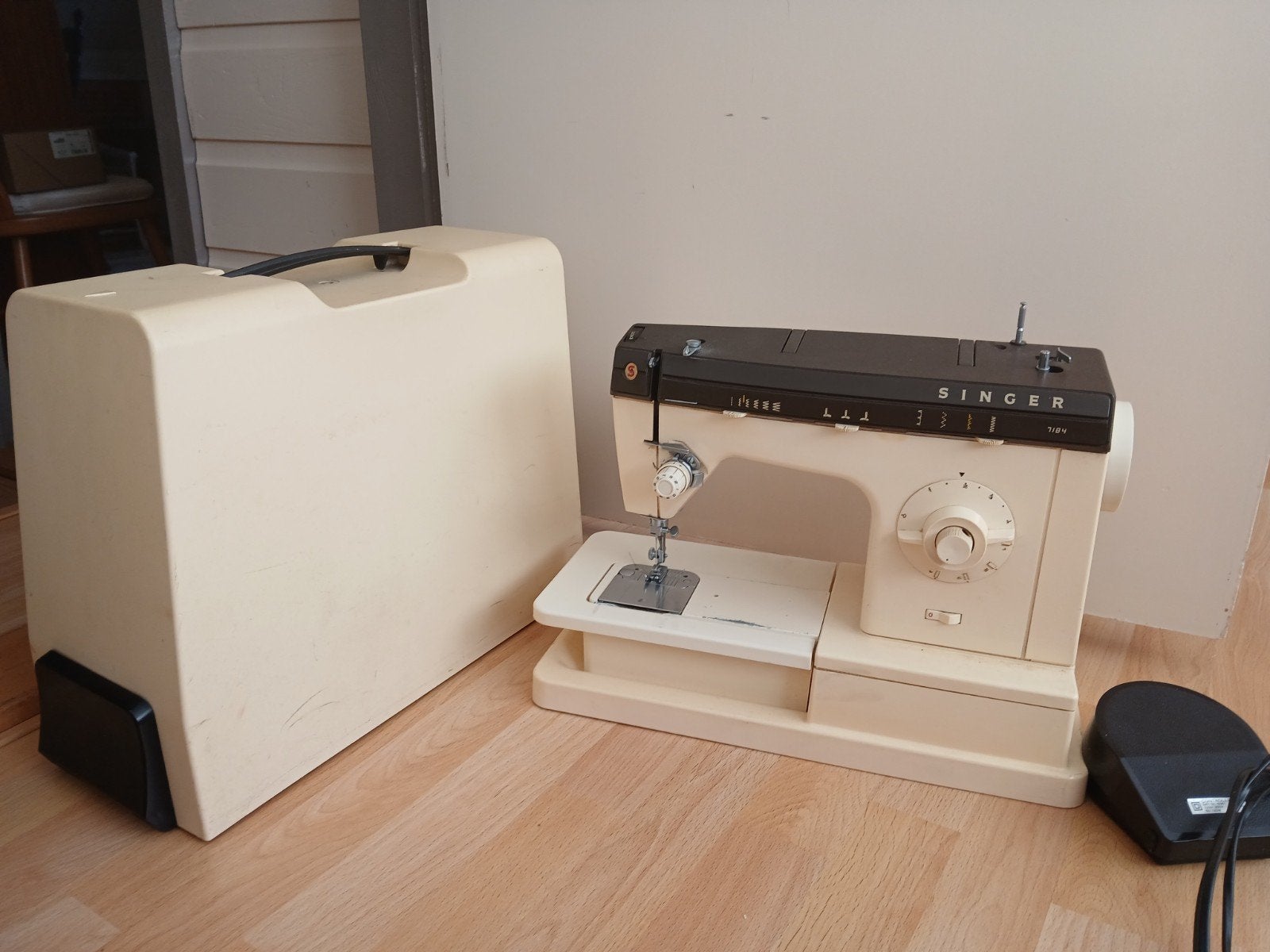 Singer naaimachine, Hobby en Vrije tijd, Ophalen, Gebruikt, Naaimachine, Singer