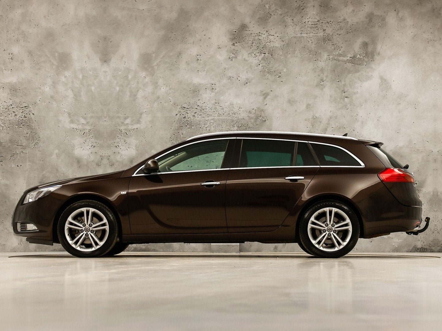Opel Insignia 1.6 T Innovation Sport 179Pk (NAVIGATIE, CLIMA, Voorwielaandrijving, Stof, Gebruikt, Zwart