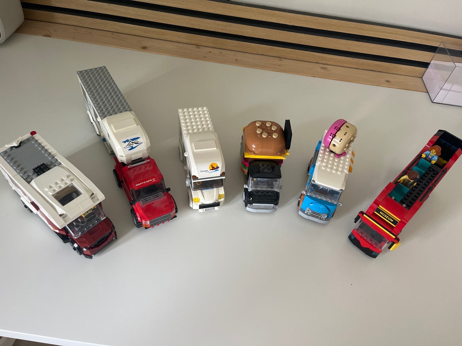 Diverse Lego voertuigen: auto, caravans, campers, bus, foodt, Kinderen en Baby's, Speelgoed | Duplo en Lego, Ophalen, Gebruikt