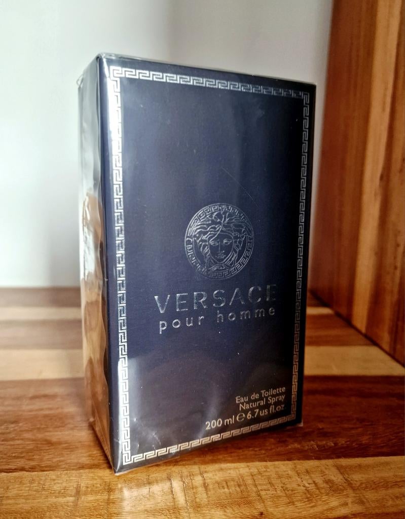 Versace Pour Homme EDT 200ml (Leeg doosje), Sieraden, Tassen en Uiterlijk, Uiterlijk | Parfum, Ophalen of Verzenden, Nieuw