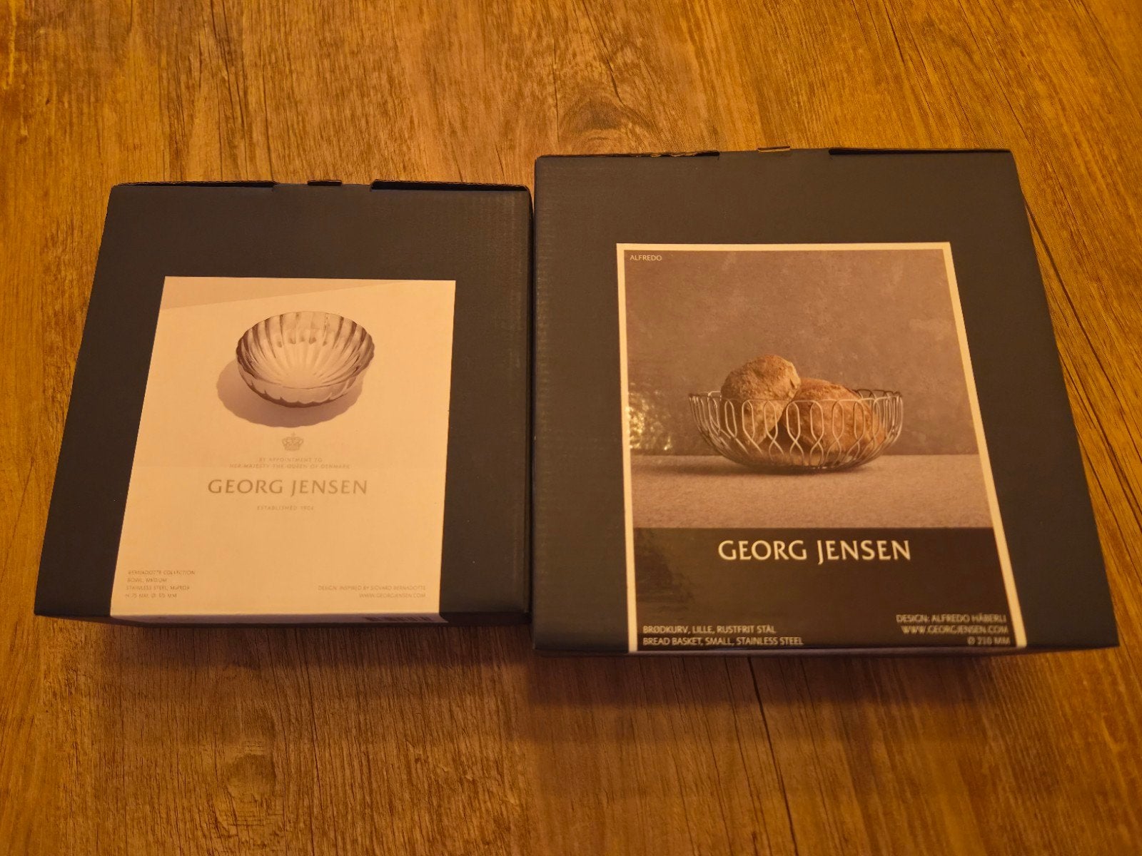 Georg Jensen Alfredo Broodmandje en Bernadotte Schaal, Gevlochten, Mand, Rond, Nieuw